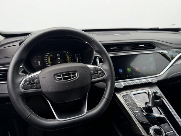 Geely Atlas Pro с пробегом 2024 года, цена 2 090 000 рублей, 32906 км, внедорожник, Автокод Объявления