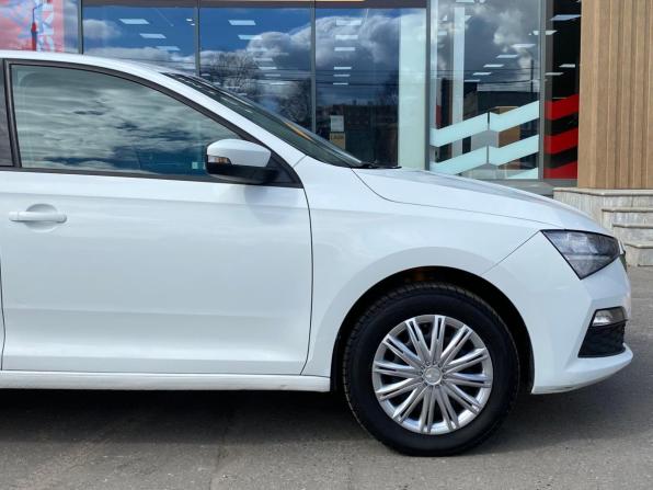 Skoda Rapid II с пробегом 2020 года, цена 779 000 рублей, 268756 км, лифтбек, Автокод Объявления