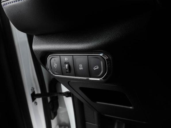 Haval Jolion I Рестайлинг с пробегом 2024 года, цена 1 696 000 рублей, 67250 км, внедорожник, Автокод Объявления