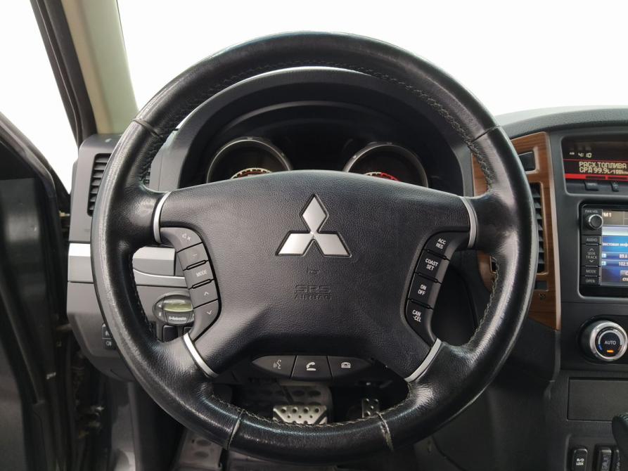 Mitsubishi Pajero IV Рестайлинг 1 Екатеринбург  - изображение 30