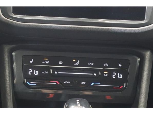 Volkswagen Tiguan II Рестайлинг с пробегом 2021 года, цена 2 949 000 рублей, 139000 км, внедорожник, Автокод Объявления