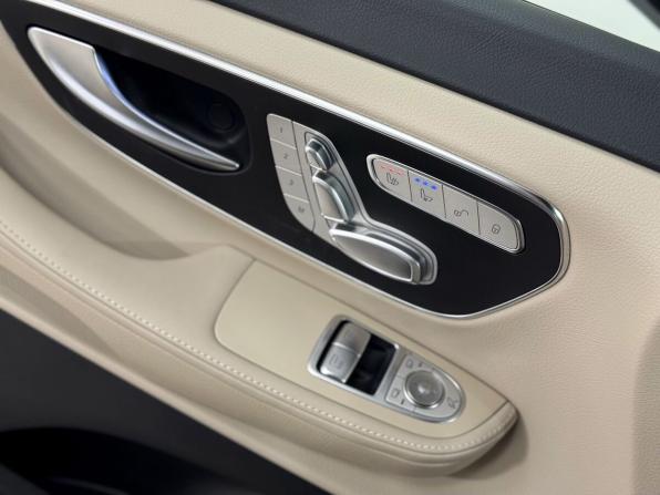 Mercedes-Benz V-Класс III (W447) Рестайлинг 2 с пробегом 2024 года, цена 10 990 000 рублей, 43679 км, минивэн, Автокод Объявления