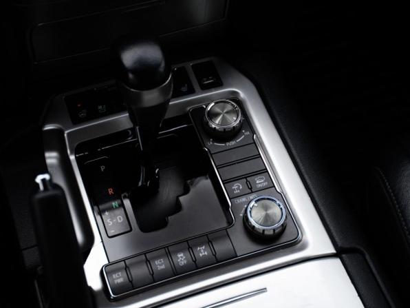 Toyota Land Cruiser 200 Series Рестайлинг 2 с пробегом 2019 года, цена 7 148 000 рублей, 104673 км, внедорожник, Автокод Объявления