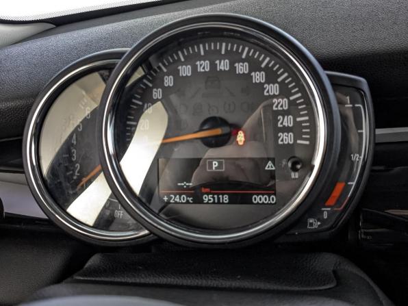 Mini Hatch III (F55/F56) Рестайлинг с пробегом 2020 года, цена 1 755 000 рублей, 94500 км, хэтчбек, Автокод Объявления