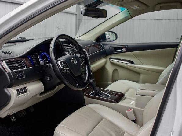 Toyota Camry VII (XV50) Рестайлинг с пробегом 2017 года, цена 2 080 000 рублей, 162450 км, седан, Автокод Объявления