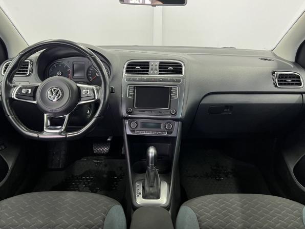 Volkswagen Polo V Рестайлинг с пробегом 2019 года, цена 1 199 000 рублей, 144475 км, седан, Автокод Объявления