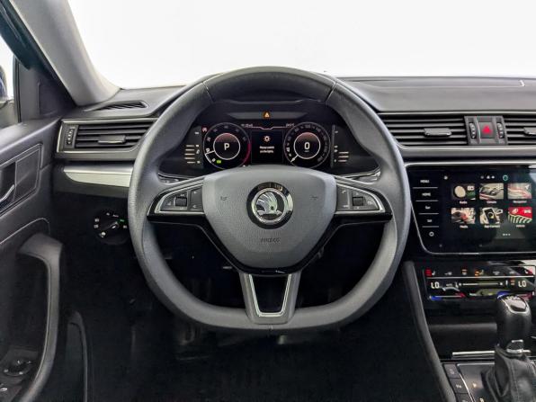 Skoda Superb III Рестайлинг с пробегом 2024 года, цена 2 900 000 рублей, 66490 км, лифтбек, Автокод Объявления