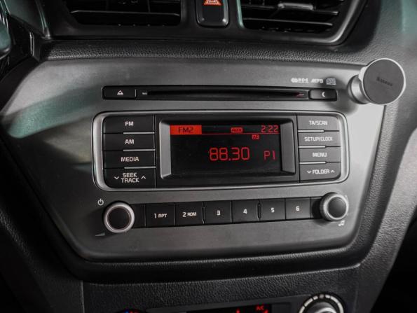 Kia Rio III Рестайлинг с пробегом 2016 года, цена 999 000 рублей, 177254 км, хэтчбек, Автокод Объявления
