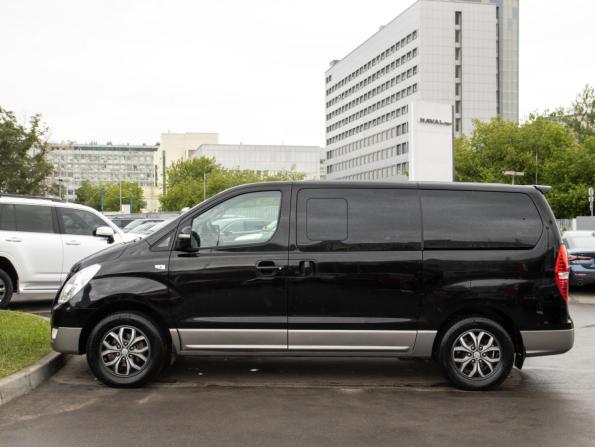 Hyundai Grand Starex I Рестайлинг с пробегом 2017 года, цена 2 468 000 рублей, 267928 км, минивэн, Автокод Объявления