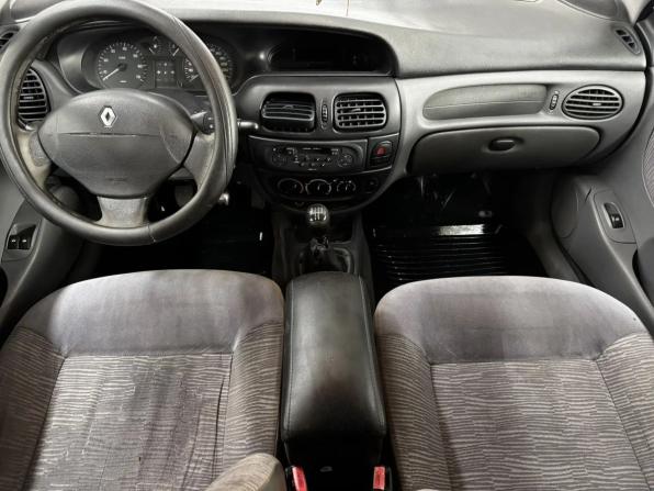 Renault Megane I Рестайлинг с пробегом 2001 года, цена 155 000 рублей, 220000 км, седан, Автокод Объявления