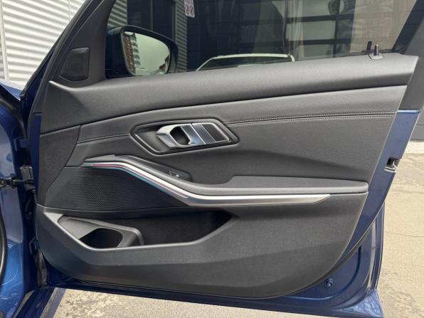 BMW 3 серии VII (G2x) с пробегом 2021 года, цена 2 835 000 рублей, 102241 км, седан, Автокод Объявления