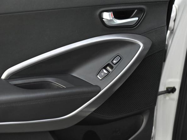 Hyundai Santa Fe III с пробегом 2015 года, цена 1 279 000 рублей, 117792 км, внедорожник, Автокод Объявления