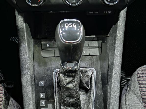 Skoda Octavia III (A7) с пробегом 2015 года, цена 910 000 рублей, 287113 км, лифтбек, Автокод Объявления