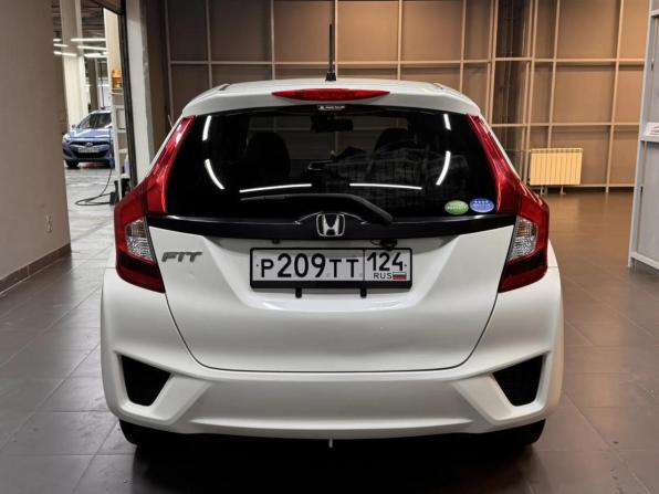 Honda Fit III Рестайлинг с пробегом 2017 года, цена 947 000 рублей, 89753 км, хэтчбек, Автокод Объявления