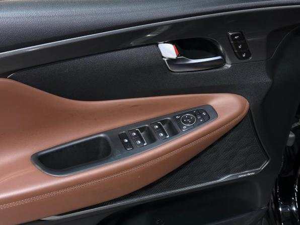 Hyundai Santa Fe IV Рестайлинг с пробегом 2021 года, цена 3 090 000 рублей, 130761 км, внедорожник, Автокод Объявления