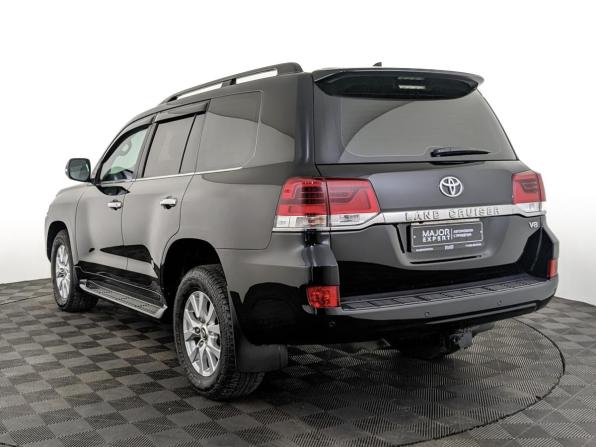 Toyota Land Cruiser 200 Series Рестайлинг 2 с пробегом 2020 года, цена 8 800 000 рублей, 51479 км, внедорожник, Автокод Объявления