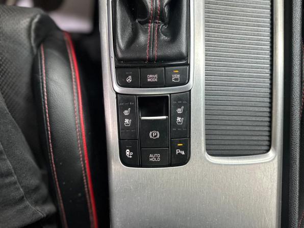 Kia Optima IV Рестайлинг с пробегом 2018 года, цена 2 090 000 рублей, 169563 км, седан, Автокод Объявления