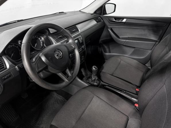 Skoda Rapid I Рестайлинг с пробегом 2018 года, цена 1 090 000 рублей, 120000 км, лифтбек, Автокод Объявления
