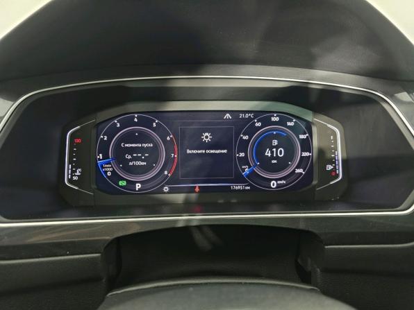 Volkswagen Tiguan II с пробегом 2018 года, цена 2 189 000 рублей, 176000 км, внедорожник, Автокод Объявления