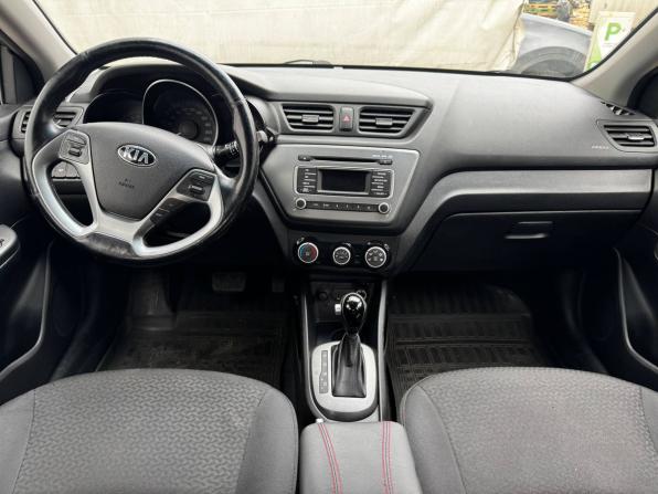 Kia Rio III Рестайлинг с пробегом 2016 года, цена 1 040 000 рублей, 122214 км, хэтчбек, Автокод Объявления