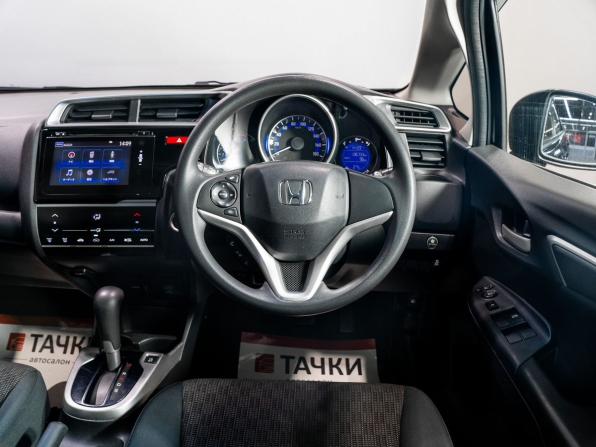 Honda Fit III с пробегом 2013 года, цена 890 000 рублей, 136000 км, хэтчбек, Автокод Объявления