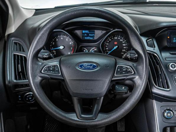 Ford Focus III Рестайлинг с пробегом 2017 года, цена 930 000 рублей, 213974 км, универсал, Автокод Объявления