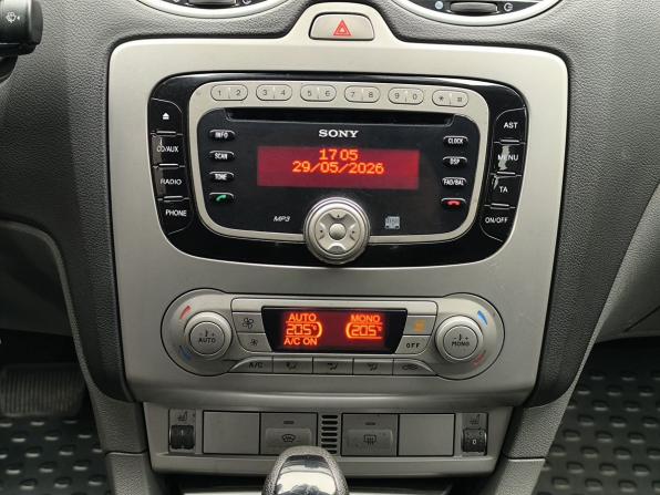 Ford Focus II Рестайлинг с пробегом 2010 года, цена 656 000 рублей, 247805 км, седан, Автокод Объявления