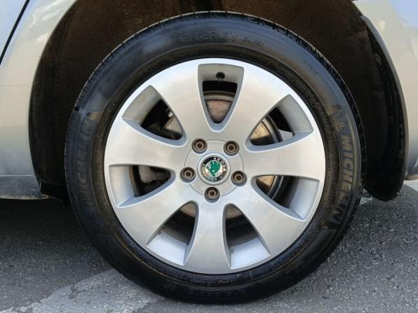 Skoda Superb II с пробегом 2012 года, цена 1 029 000 рублей, 251894 км, универсал, Автокод Объявления