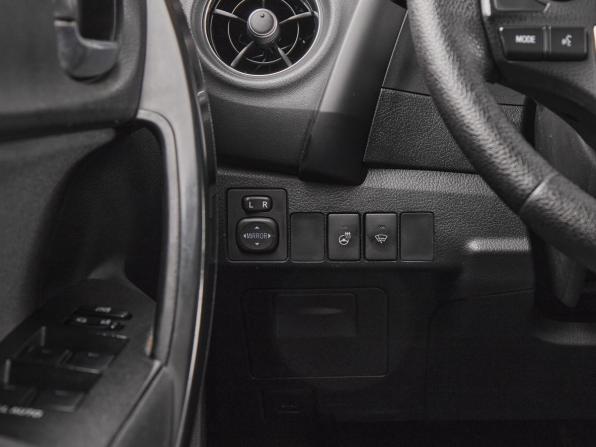 Toyota Corolla XI (E160 E170 E180) Рестайлинг 1 с пробегом 2016 года, цена 1 887 000 рублей, 108000 км, седан, Автокод Объявления