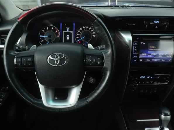 Toyota Fortuner II с пробегом 2017 года, цена 4 250 000 рублей, 46300 км, внедорожник, Автокод Объявления