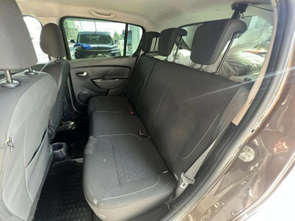 Renault Sandero II Рестайлинг с пробегом 2018 года, цена 845 000 рублей, 220012 км, хэтчбек, Автокод Объявления