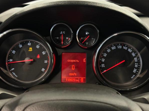 Opel Astra J Рестайлинг с пробегом 2013 года, цена 790 000 рублей, 119622 км, хэтчбек, Автокод Объявления