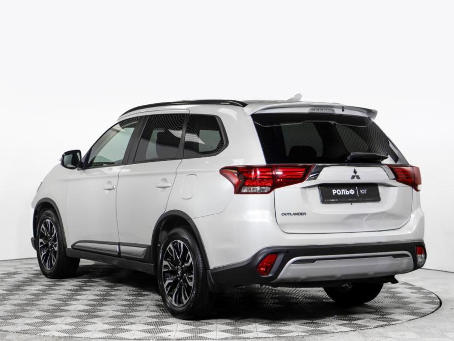 Mitsubishi Outlander III Рестайлинг 3 Москва  - изображение 5