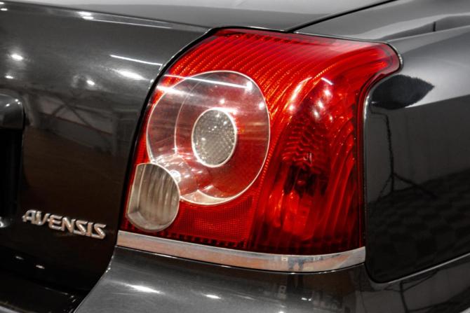 Toyota Avensis II Рестайлинг с пробегом 2008 года, цена 999 000 рублей, 280400 км, седан, Автокод Объявления