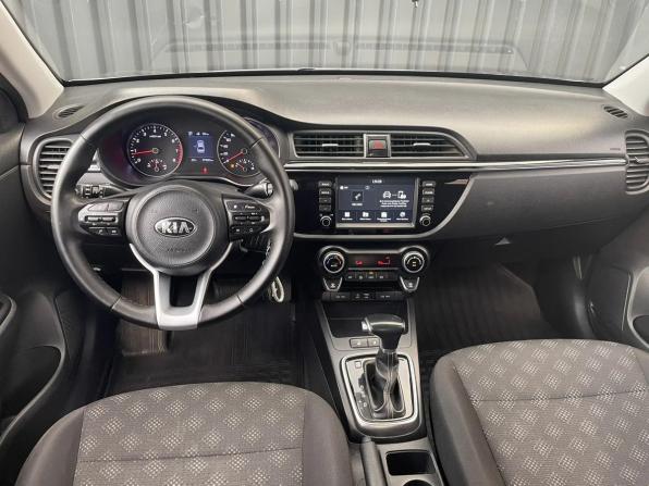 Kia Rio IV с пробегом 2018 года, цена 1 380 000 рублей, 97828 км, седан, Автокод Объявления