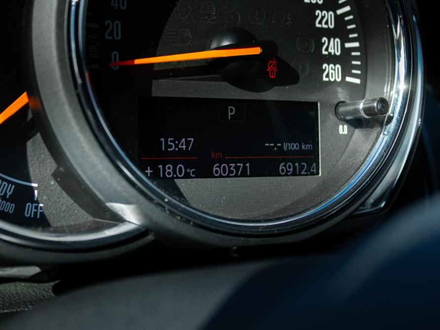 Mini Hatch III (F55/F56) Москва  - изображение 9