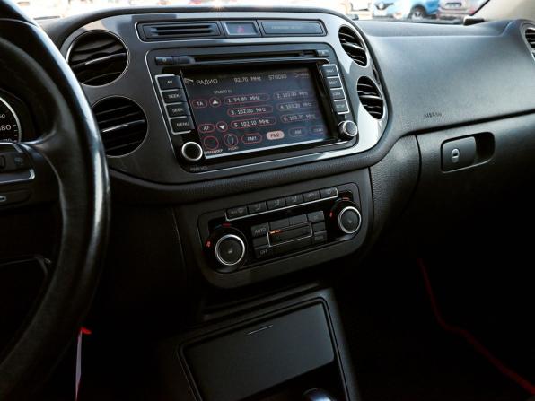 Volkswagen Tiguan I Рестайлинг с пробегом 2011 года, цена 1 400 000 рублей, 185746 км, внедорожник, Автокод Объявления