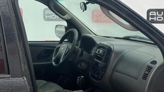 Ford Escape I Рестайлинг с пробегом 2004 года, цена 335 000 рублей, 213141 км, внедорожник, Автокод Объявления