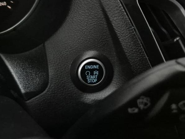 Ford Focus III Рестайлинг с пробегом 2018 года, цена 1 235 000 рублей, 138183 км, седан, Автокод Объявления