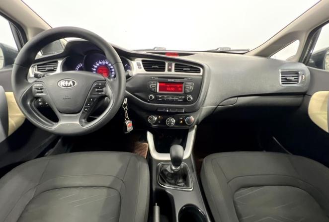Kia Ceed II с пробегом 2014 года, цена 770 000 рублей, 172840 км, хэтчбек, Автокод Объявления
