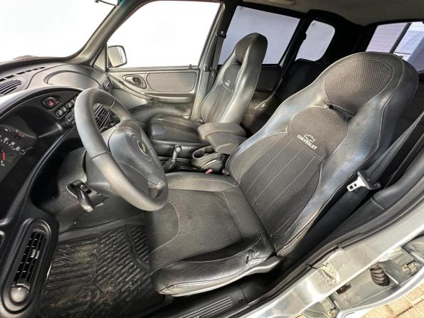 Chevrolet Niva I Рестайлинг с пробегом 2013 года, цена 550 000 рублей, 233736 км, внедорожник, Автокод Объявления