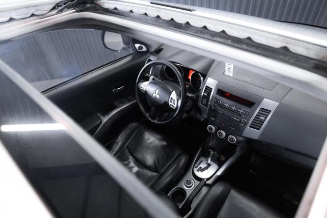 Mitsubishi Outlander II с пробегом 2008 года, цена 999 000 рублей, 258031 км, внедорожник, Автокод Объявления
