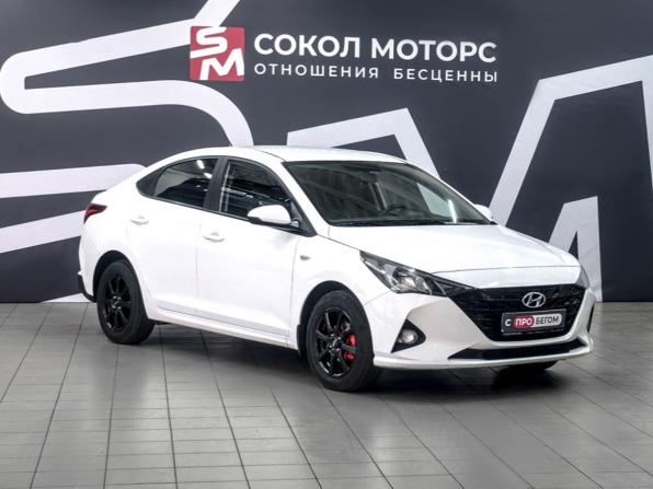 Hyundai Solaris II Рестайлинг с пробегом 2021 года, цена 1 889 900 рублей, 67000 км, седан, Автокод Объявления