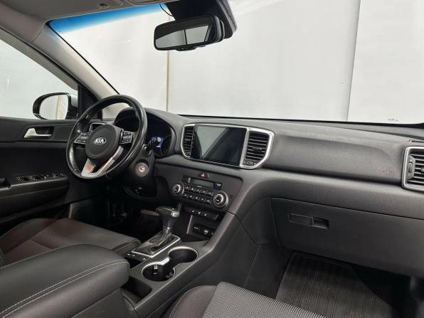 Kia Sportage IV Рестайлинг с пробегом 2018 года, цена 1 899 000 рублей, 124486 км, внедорожник, Автокод Объявления