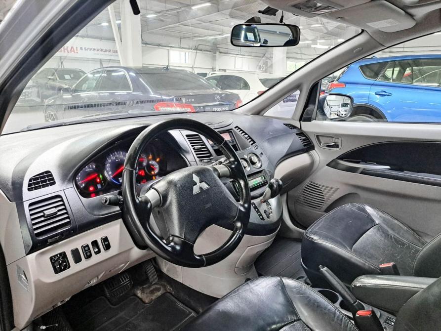 Mitsubishi Grandis I Набережные Челны  - изображение 19