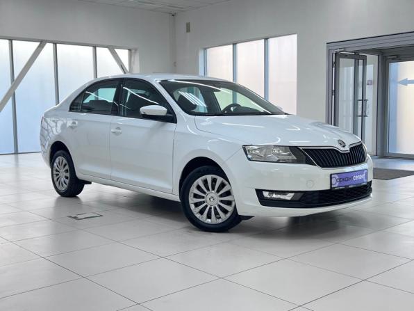 Skoda Rapid I Рестайлинг с пробегом 2019 года, цена 1 380 000 рублей, 87997 км, лифтбек, Автокод Объявления