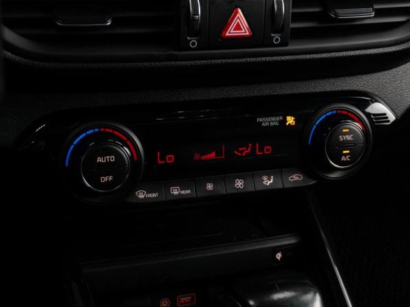 Kia K3 II с пробегом 2019 года, цена 1 784 070 рублей, 83911 км, хэтчбек, Автокод Объявления