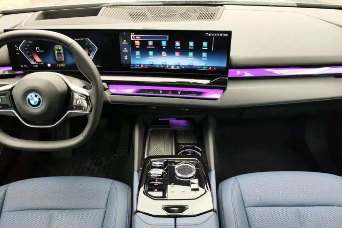 BMW i5 с пробегом 2024 года, цена 6 990 000 рублей, 10478 км, седан, Автокод Объявления