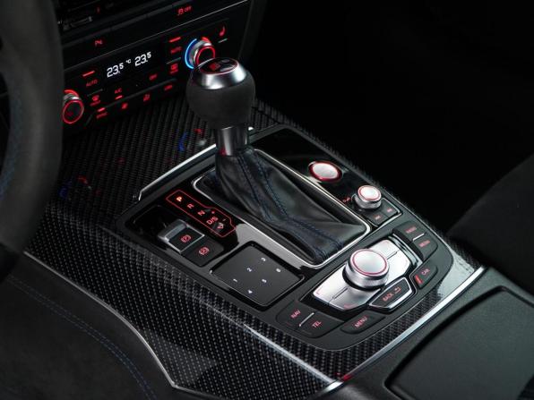 Audi RS 6 III (C7) Рестайлинг с пробегом 2016 года, цена 5 499 999 рублей, 237401 км, универсал, Автокод Объявления