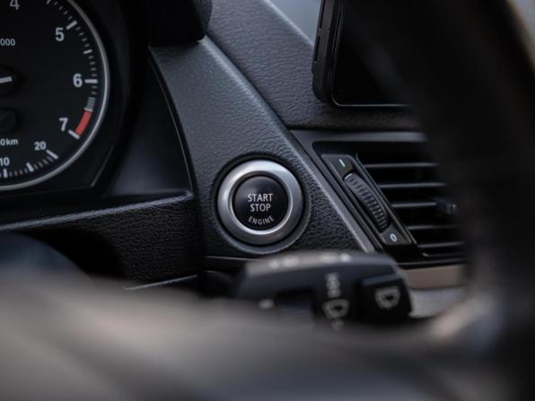 BMW X1 I (E84) Рестайлинг с пробегом 2013 года, цена 1 349 000 рублей, 174878 км, внедорожник, Автокод Объявления